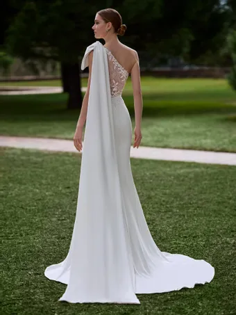 Pronovias NEUA #1 default backface vertical thumbnail