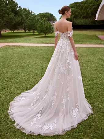 Pronovias SYBIL #2 backface vertical thumbnail