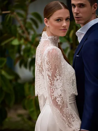 Pronovias Virka #2 vertical thumbnail
