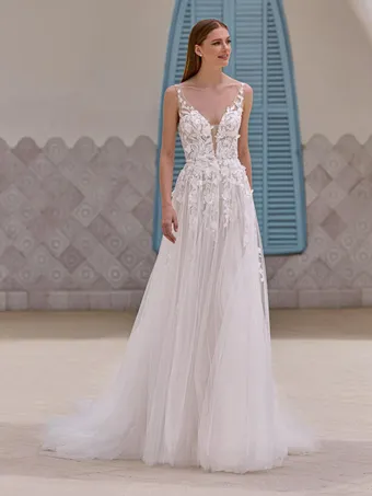 Pronovias Yeoh #0 default vertical thumbnail