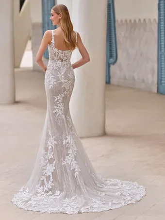 Pronovias Zeala #1 vertical thumbnail