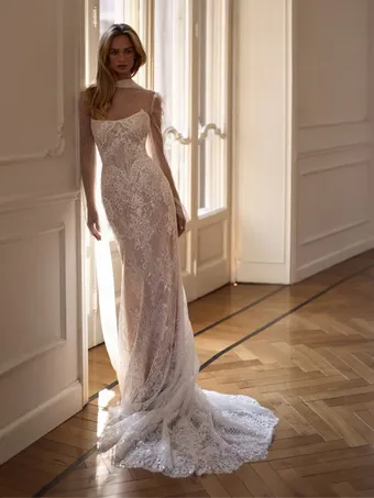 Milla Nova Lunova #0 default vertical thumbnail