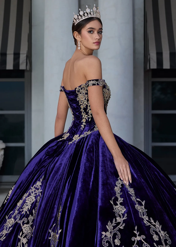 Ashley Lauren Style #30110 #3 backface vertical cropped picture