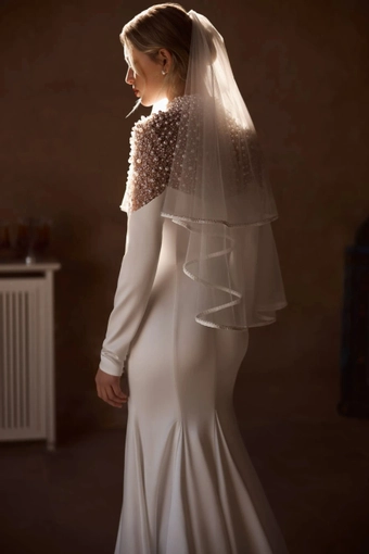 Daria Karlozi Style #08363 #3 backface vertical cropped thumbnail