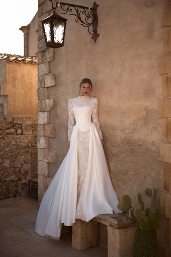 Daria Karlozi Style #08368 #0 default frontface vertical thumbnail