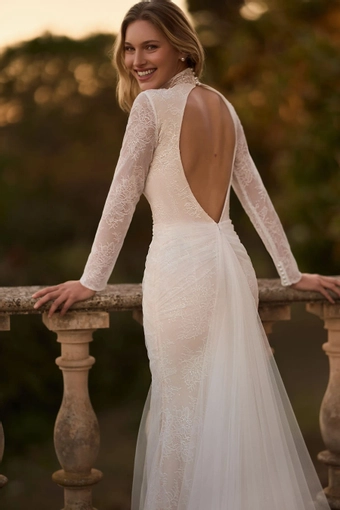 Daria Karlozi Style #08372 #3 backface vertical cropped thumbnail