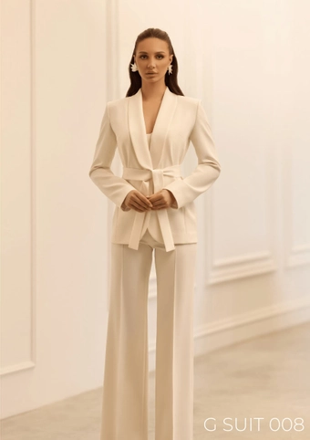 Giovanna Alessandro G SUIT 08 #0 default frontface vertical thumbnail