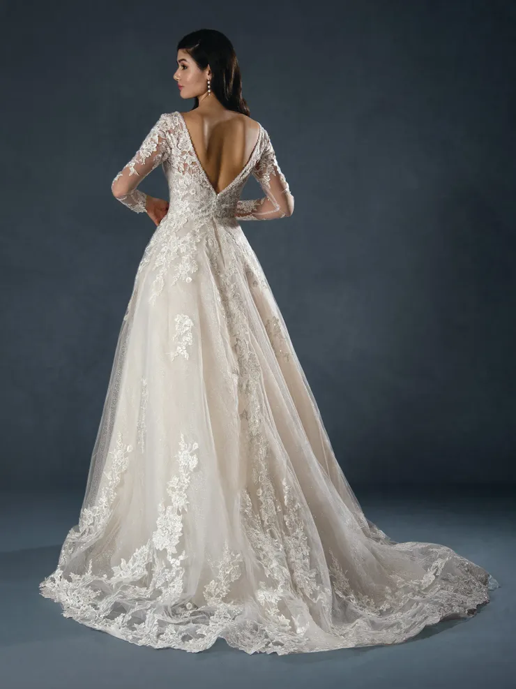 Stella Couture Style #23556