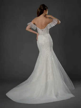 Stella Couture #3 default backface vertical thumbnail