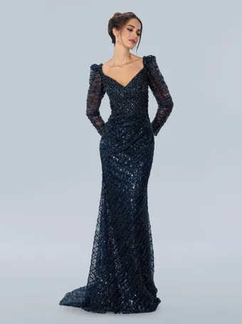Stella Couture #1 frontface vertical thumbnail