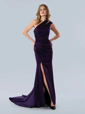 Stella Couture #1 frontface vertical thumbnail