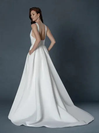 Stella Couture #3 backface vertical thumbnail
