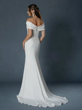Stella Couture #2 backface vertical thumbnail