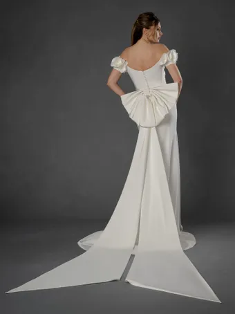 Stella Couture #1 default backface vertical thumbnail