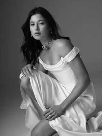Watters Gisele #60606B #5 frontface vertical cropped thumbnail