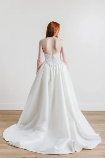 Willowby Goldie #11 backface vertical thumbnail