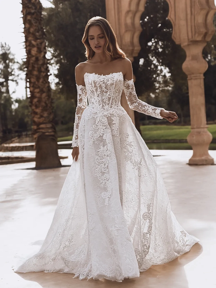 Enzoani Style #Vanessa #1 frontface vertical picture