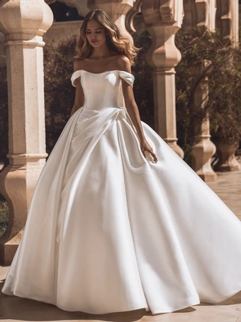 Enzoani Style #Viviana #1 frontface vertical thumbnail