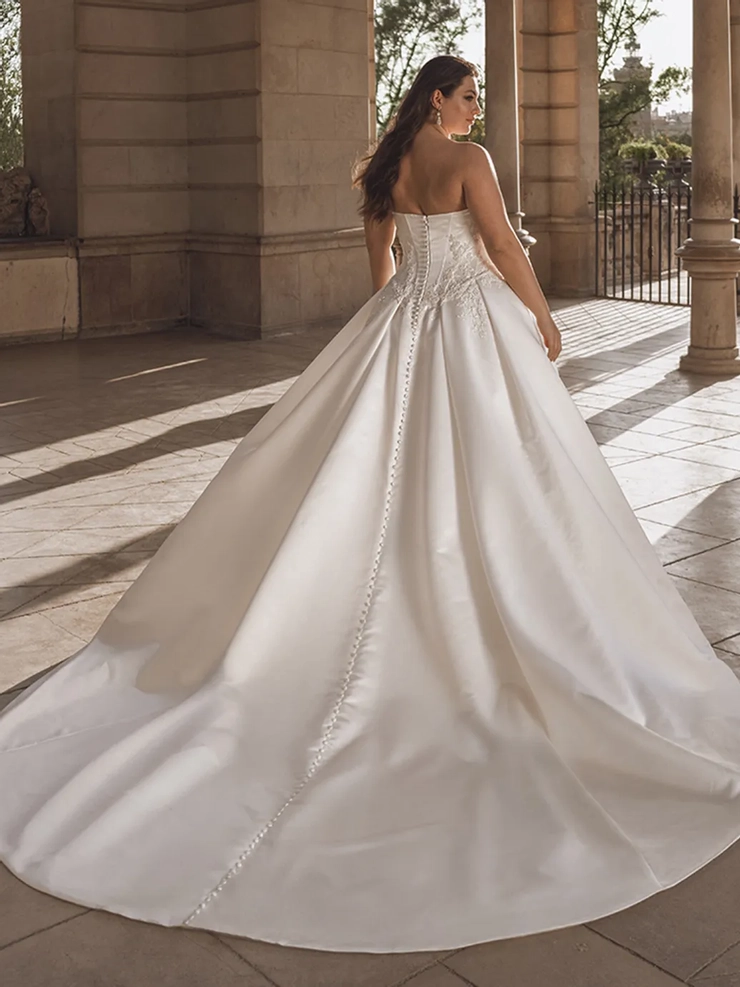 Portrait Style #Geneva #1 default backface vertical picture