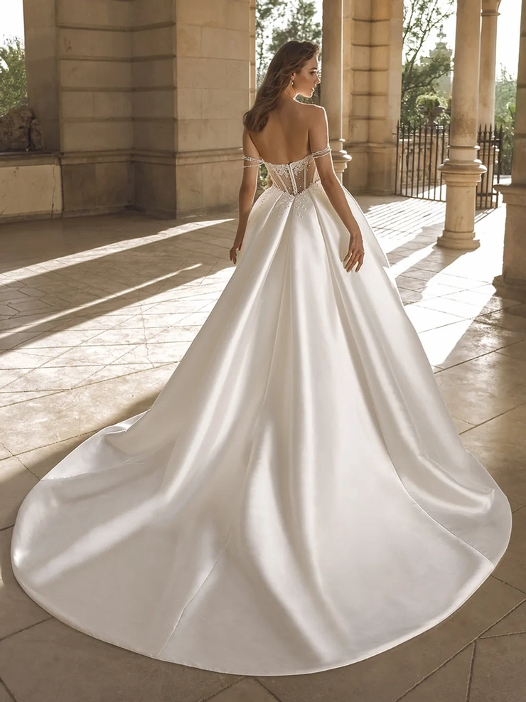 Privé Style #Finn #1 default backface vertical picture