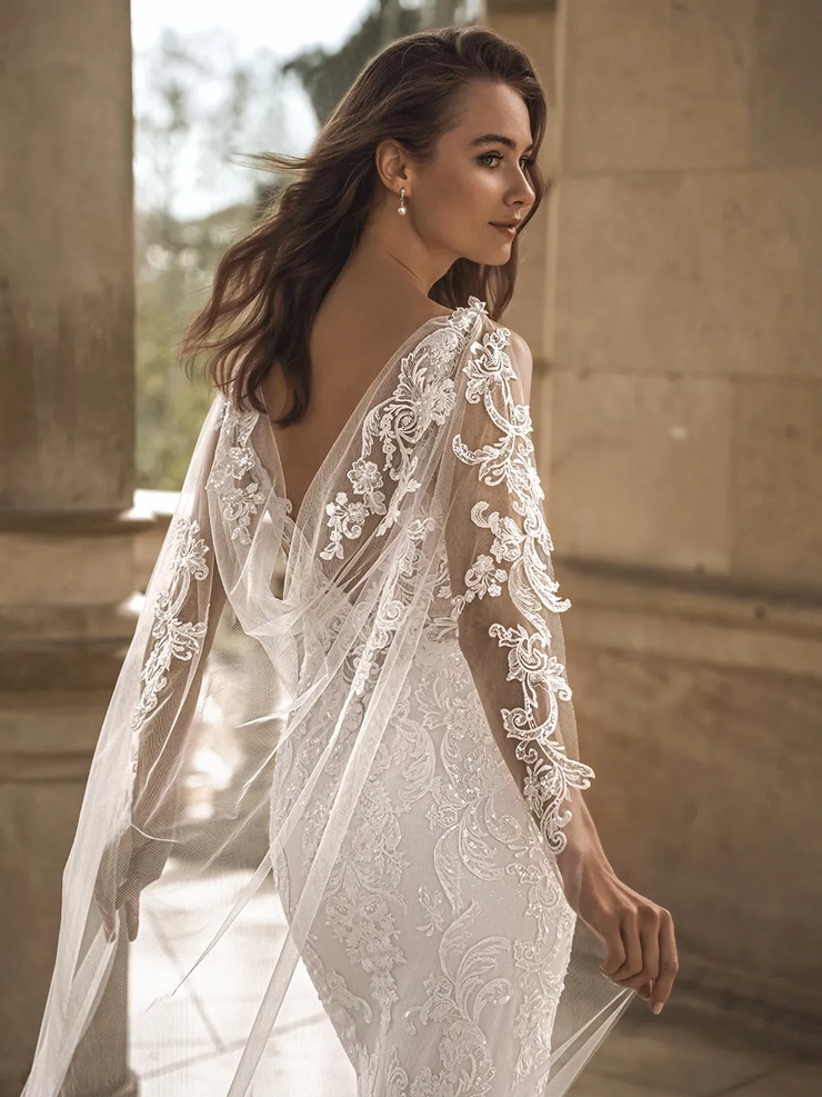 Privé Style #Flori #3 backface vertical cropped picture