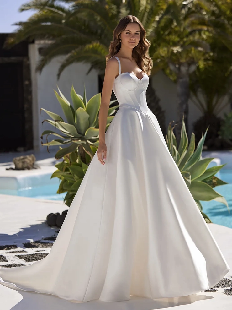 Love by Enzoani Style #Emerald #1 frontface vertical picture