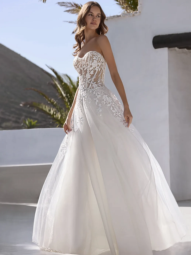 Love by Enzoani Style #Everly #1 frontface vertical picture