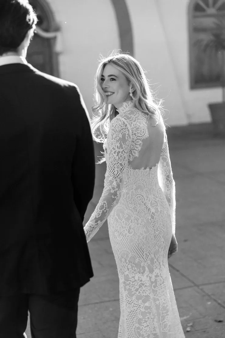 Wtoo by Watters Style #15134 Fili #30 backface vertical cropped picture