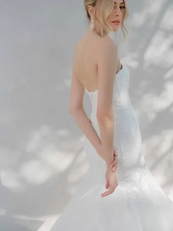 Wtoo by Watters Roya #37 backface vertical cropped thumbnail