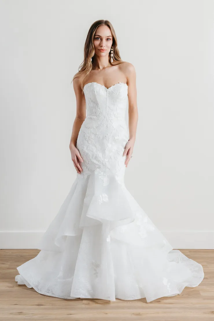 Locket Roya Style #15140 #1 frontface vertical picture