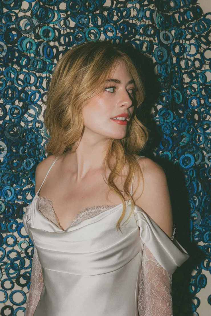 Wtoo by Watters Style #15218 Cam #16 frontface vertical cropped picture