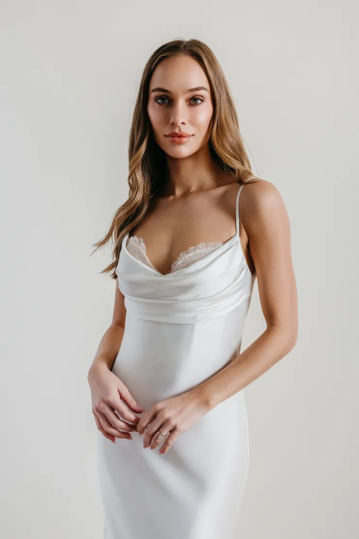 Wtoo by Watters Style #15218 Cam #17 frontface vertical cropped picture