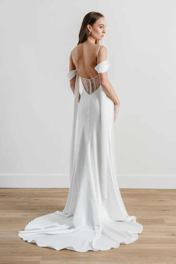 Wtoo by Watters Style #15218 Cam #10 backface vertical picture