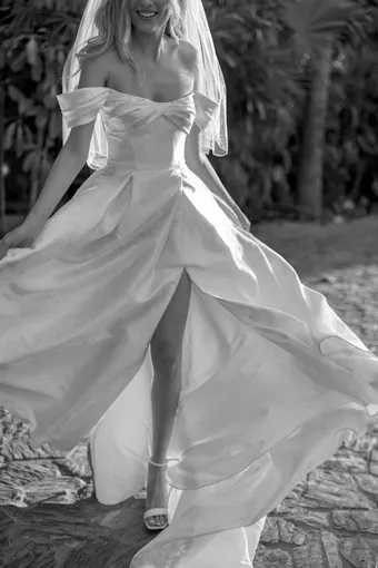 Wtoo by Watters #15232 #11 frontface vertical cropped thumbnail