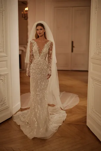 Luce Sposa #2 frontface vertical thumbnail