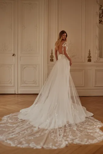 Luce Sposa #4 backface vertical thumbnail