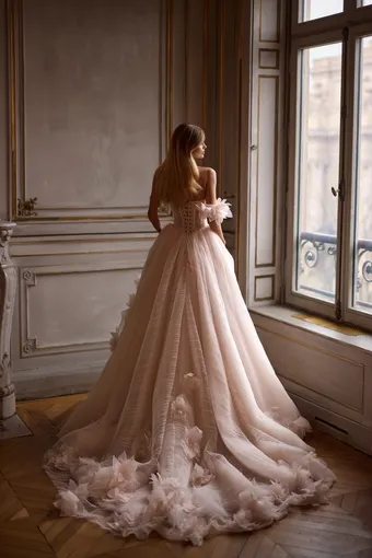 Luce Sposa Fancy #3 default backface vertical thumbnail