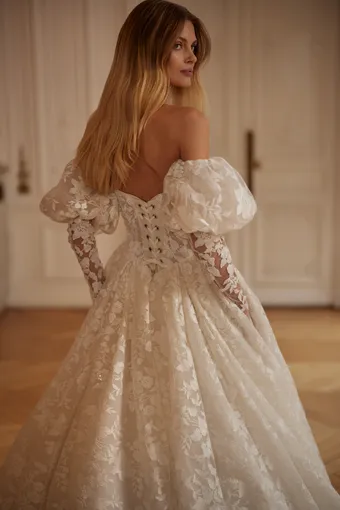 Luce Sposa Jolene #4 backface vertical cropped thumbnail