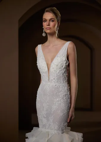 Madam Burcu 5478 #3 frontface vertical cropped thumbnail