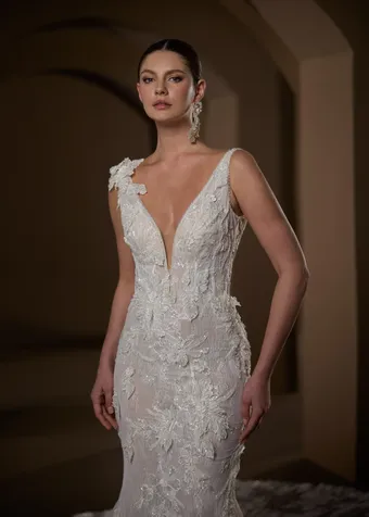 Madam Burcu Style #5489 #1 frontface vertical cropped thumbnail