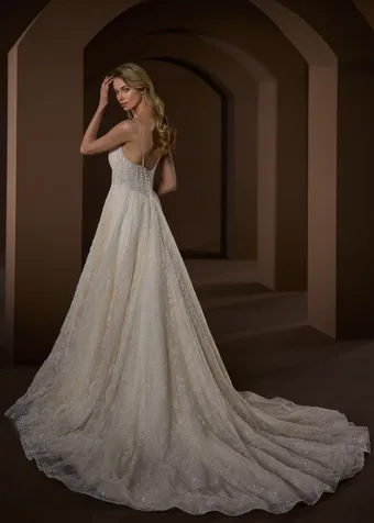 Madam Burcu 5491 #1 default backface vertical thumbnail