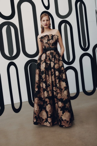 Frascara Style #4940 #0 default frontface vertical thumbnail