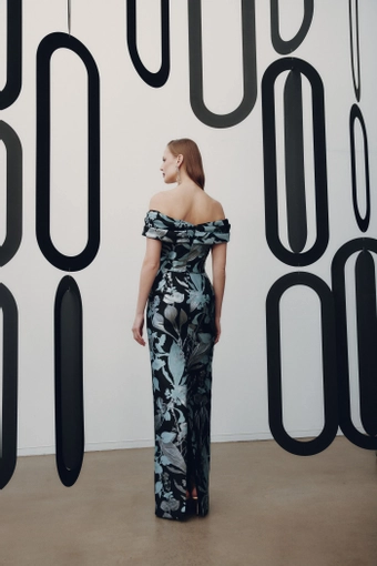 Frascara Style #4944 #1 default backface vertical thumbnail