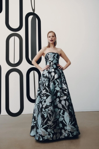 Frascara Style #4945 #0 default frontface vertical thumbnail