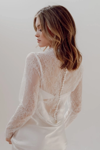 Heirloom Bridal Evangeline #5 default backface vertical cropped thumbnail