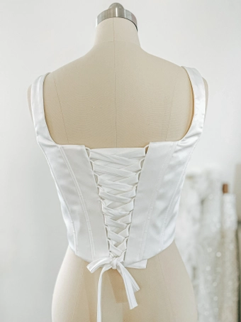 Heirloom Bridal Alba #1 default backface vertical thumbnail