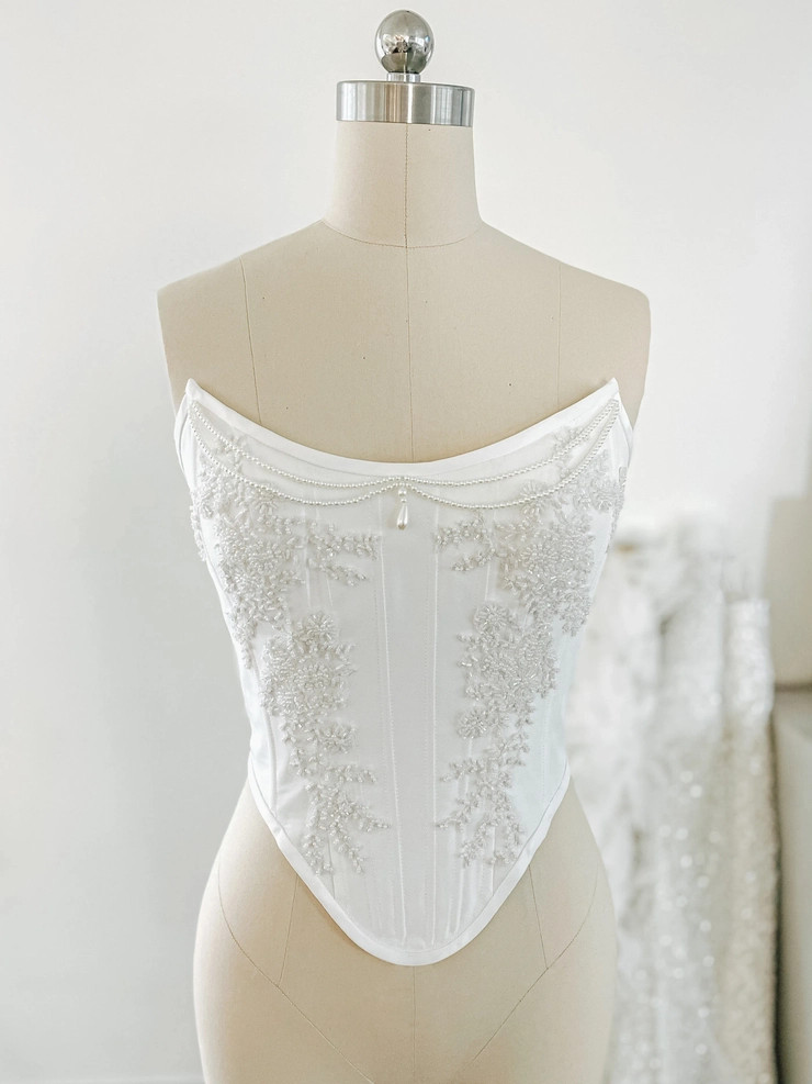 Heirloom Bridal Style #Viviette Default Thumbnail Image