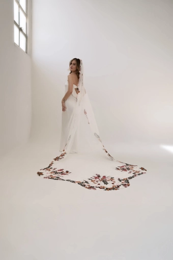 Heirloom Bridal Valencia #0 vertical thumbnail