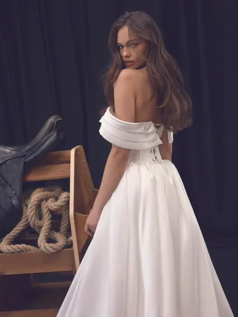 Ricca Sposa Style #26-011 #10 backface vertical cropped thumbnail