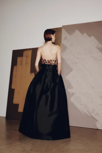 Audrey + Brooks Style #6932 #3 default backface vertical thumbnail